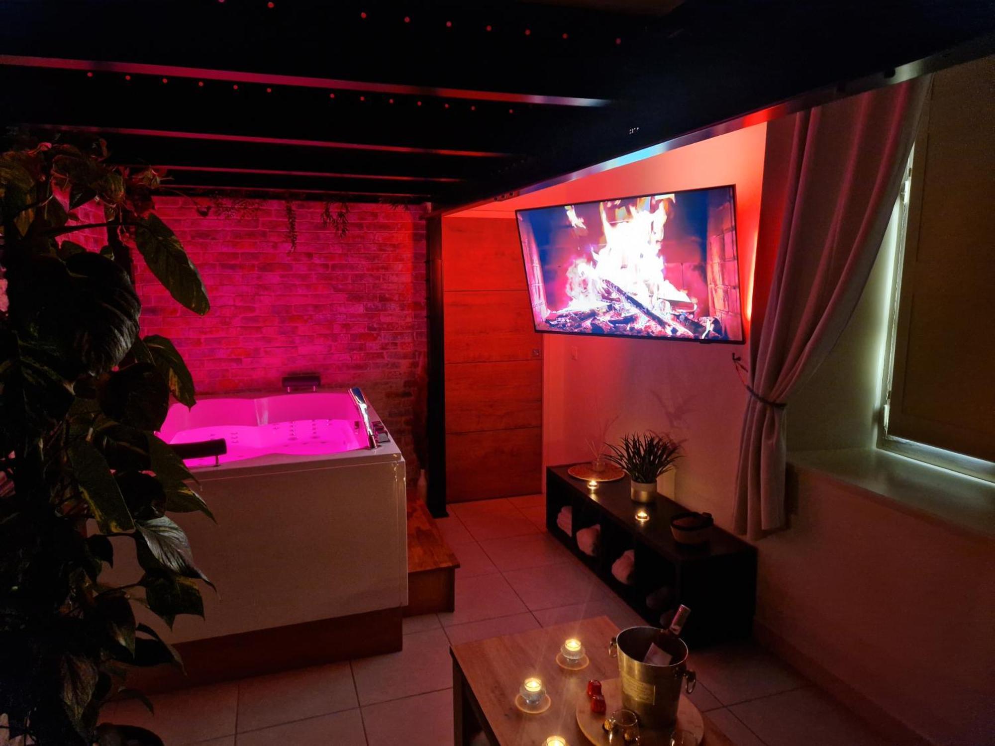 Au Spa De Llea Suite Retro أفينيون المظهر الخارجي الصورة